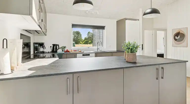 Luxus-Sommerhaus in Højby, Pool & Spa