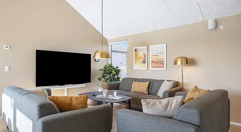 Luxus-Ferienhaus mit Pool und Meerblick