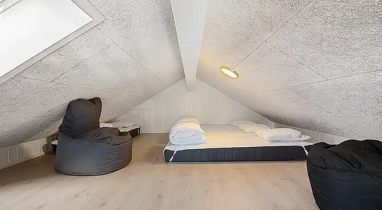 Luxus-Ferienhaus mit Pool und Meerblick