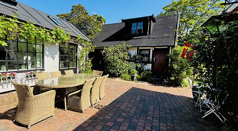 Bryggargården flexible family living by the sea