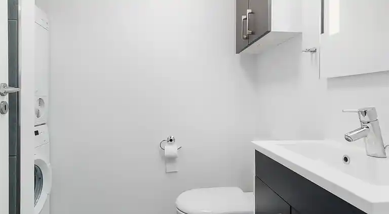 Großes Ferienhaus mit Pool, Spa & Spielraum