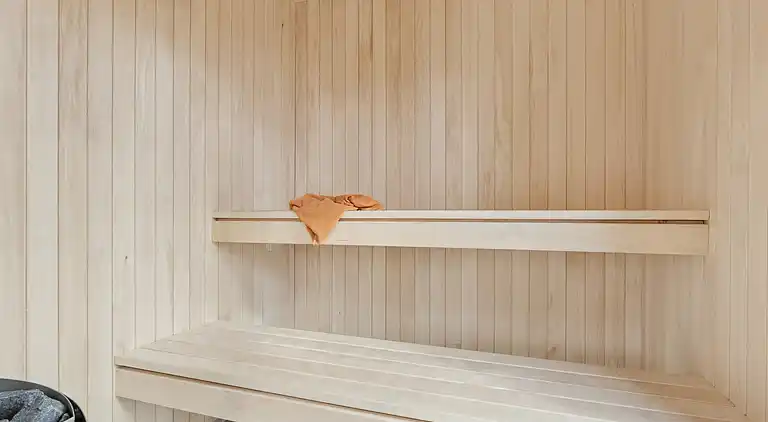 Luxus-Ferienhaus mit Pool & Spa, strandnah