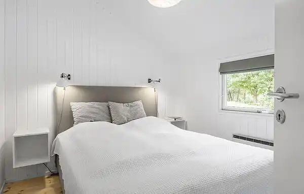 Hyggeligt sommerhus 300 m fra sandstrand