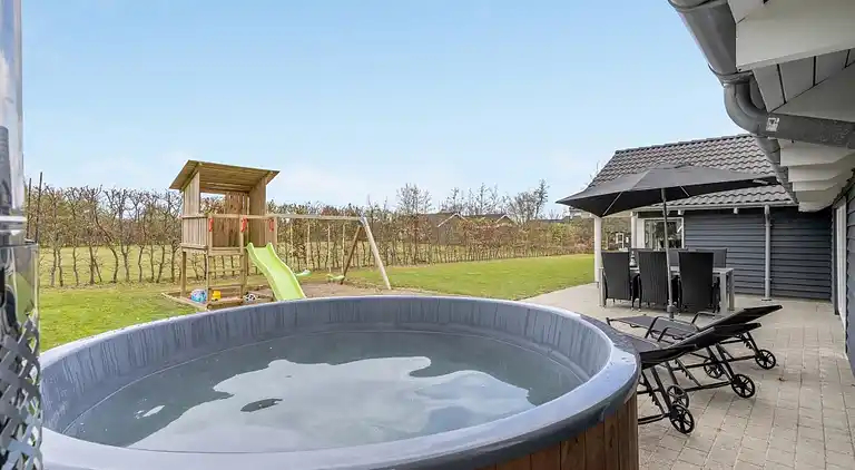 Luxus-Ferienhaus auf Kegnæs mit Pool & Spa