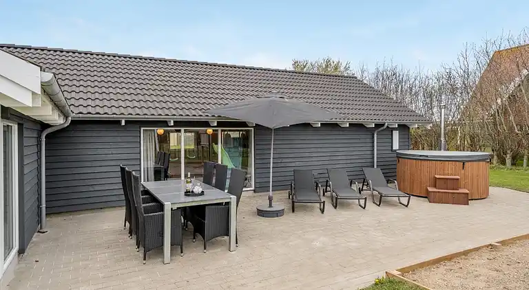 Luxus-Ferienhaus auf Kegnæs mit Pool & Spa