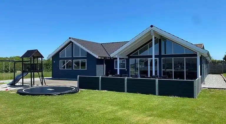 Familienfreundliches Ferienhaus mit Pool & Spa