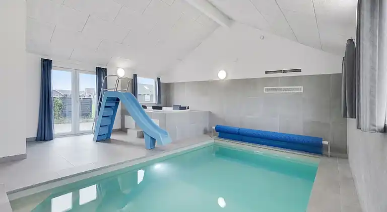 Poolhaus am Strand von Sydals mit Spa & Spiel