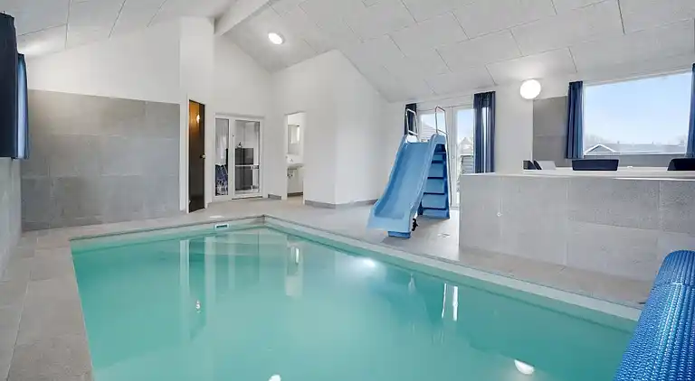 Poolhaus am Strand von Sydals mit Spa & Spiel