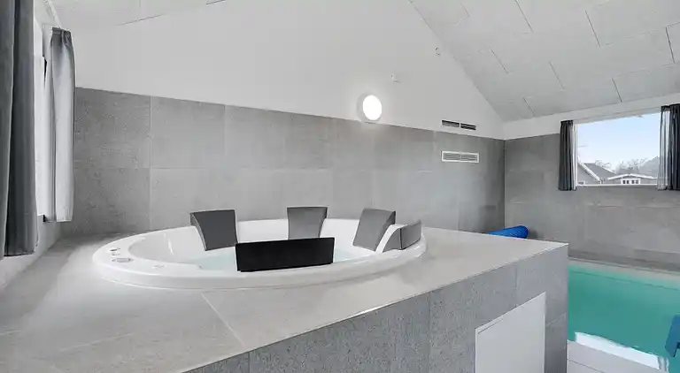 Poolhaus am Strand von Sydals mit Spa & Spiel