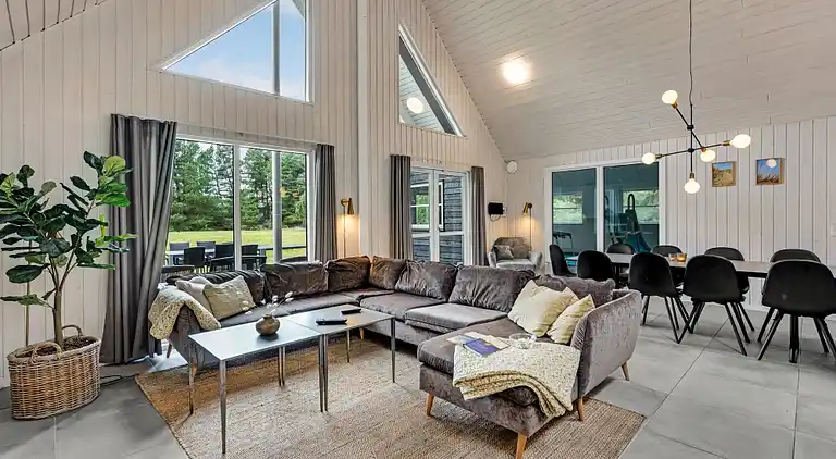 Ferienhaus in Blåvand - Pool, Spa, Aktivitäten