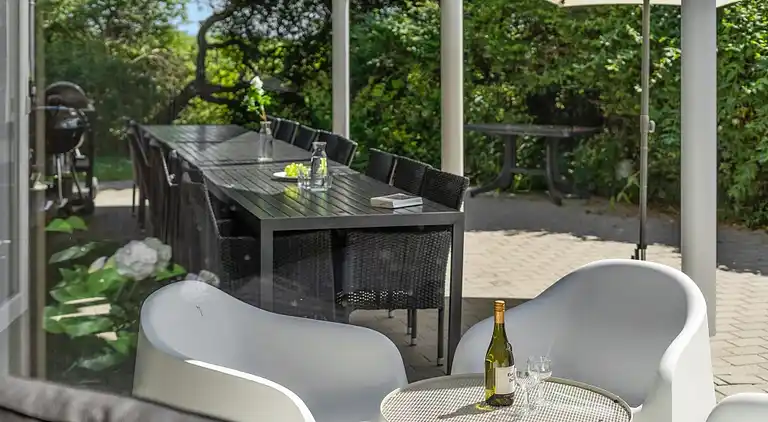 Luxus-Ferienhaus mit Pool bei Tisvildeleje