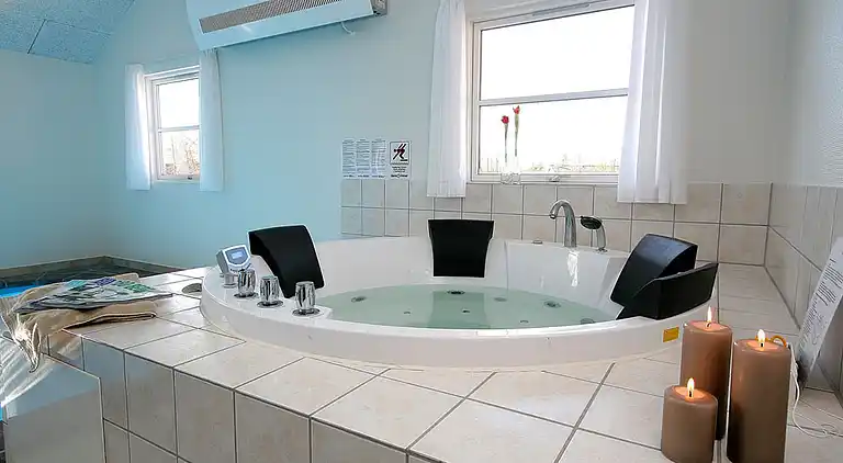 Ferienhaus mit Wellness, Pool & Aktivitäten