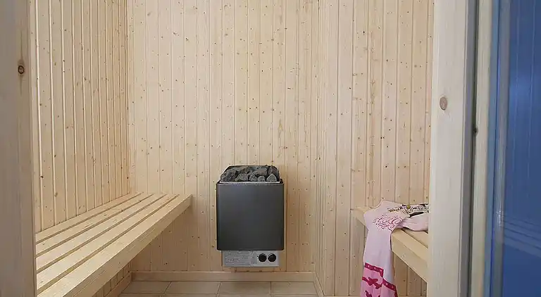 Ferienhaus mit Wellness, Pool & Aktivitäten