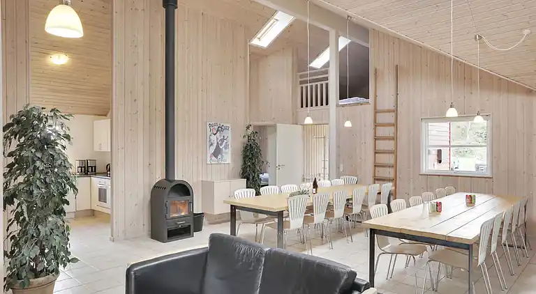 Luxuriöses Poolhaus mit Spa bei Marielyst