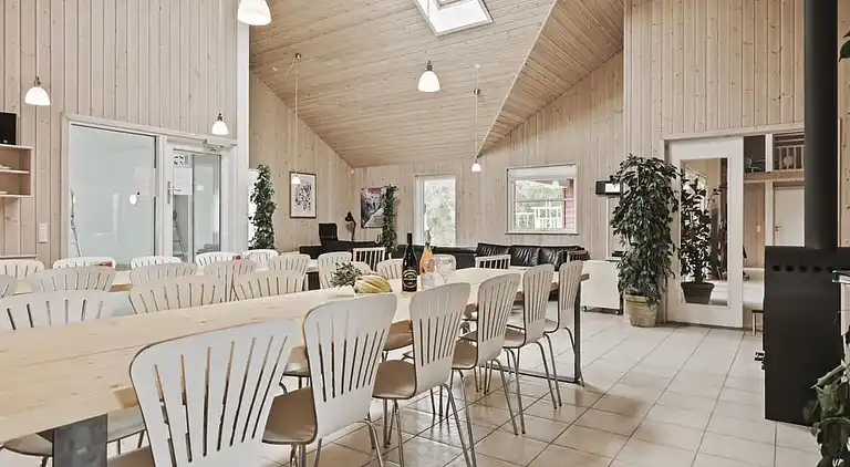 Luxuriöses Poolhaus mit Spa bei Marielyst