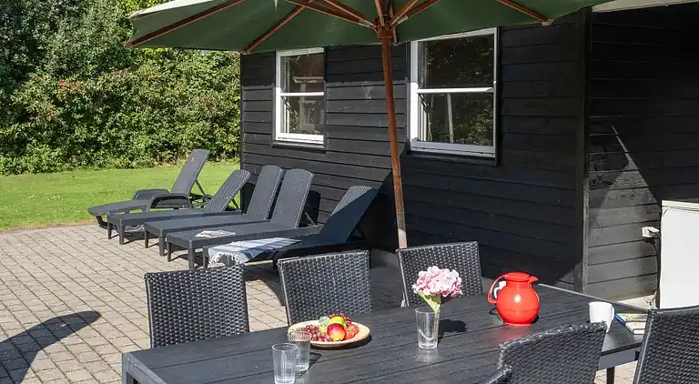 Luxuriöses Poolhaus mit Spa bei Marielyst