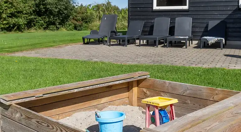 Luxuriöses Poolhaus mit Spa bei Marielyst