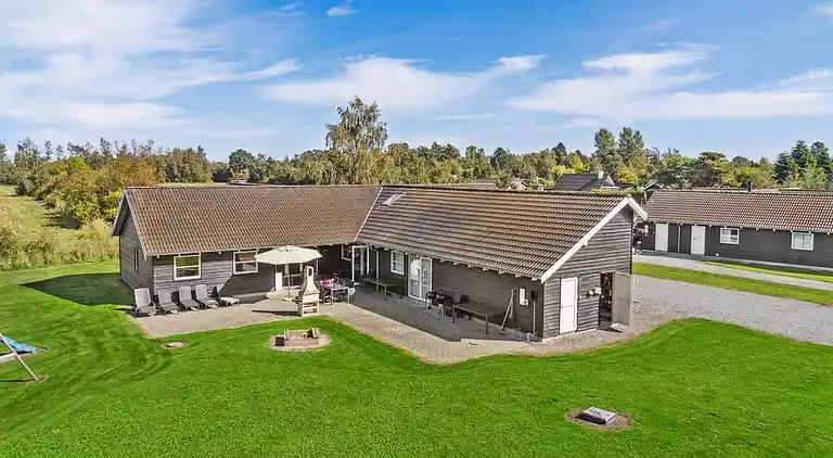 Luxuriöses Poolhaus mit Spa bei Marielyst