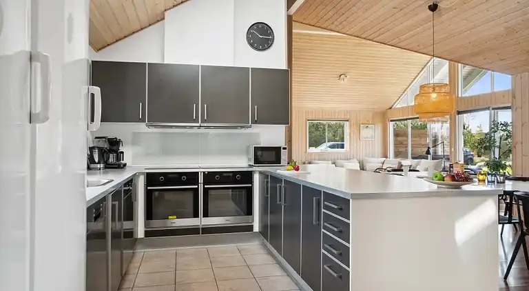 Sommarhus med vattenpark, spa och aktivitetsrum