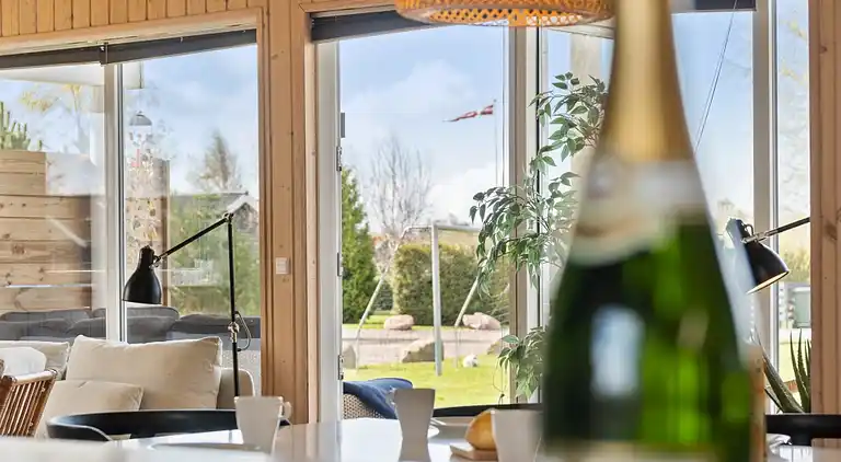 Sommarhus med vattenpark, spa och aktivitetsrum