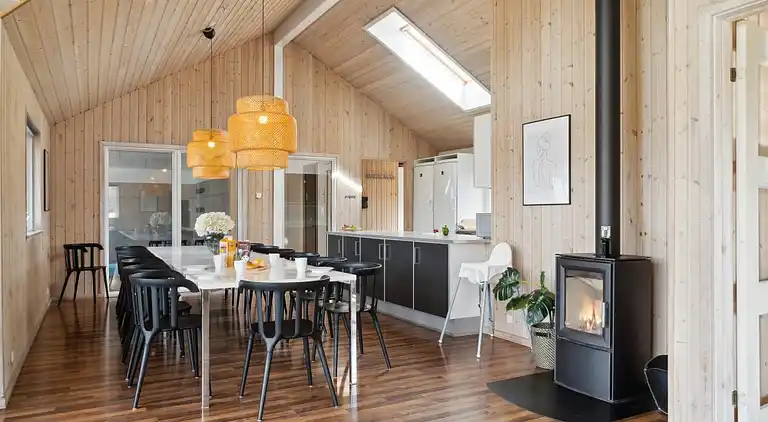 Sommarhus med vattenpark, spa och aktivitetsrum