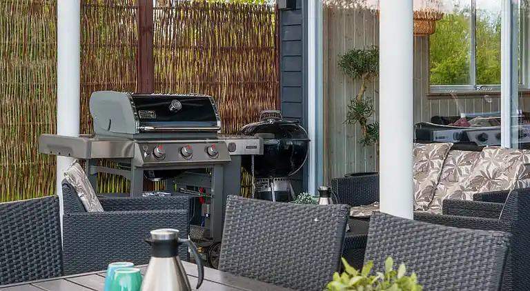 Sommarhus med vattenland, spa och aktivitetsrum