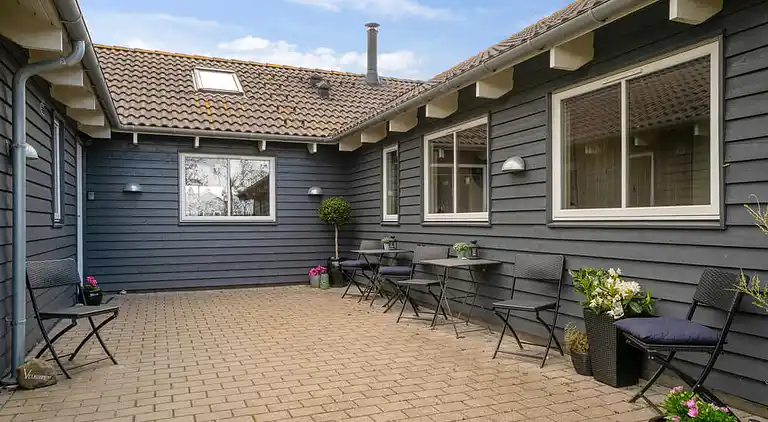 Sommarhus med vattenland, spa och aktivitetsrum