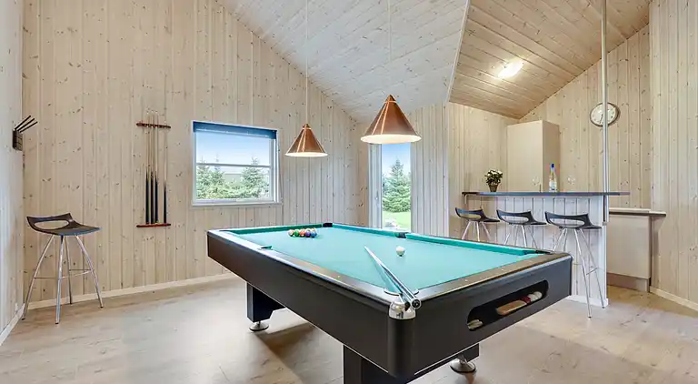 Luxuriöses Poolhaus mit Spa, Sauna & Spielplatz