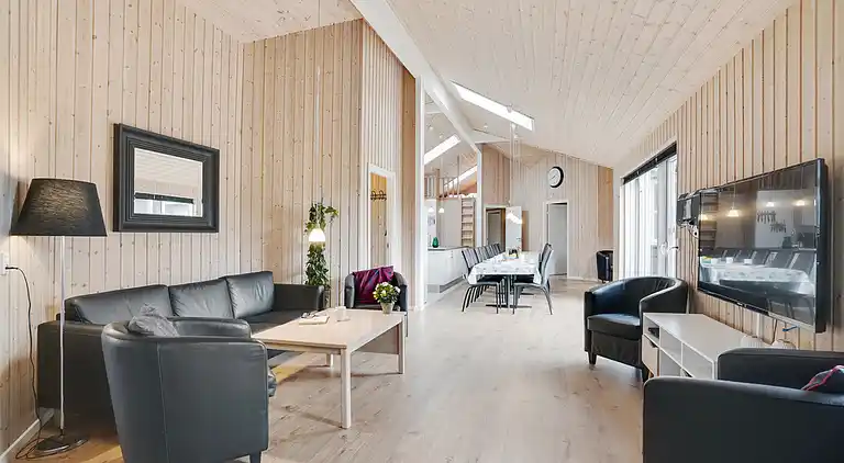 Luxuriöses Poolhaus mit Spa, Sauna & Spielplatz