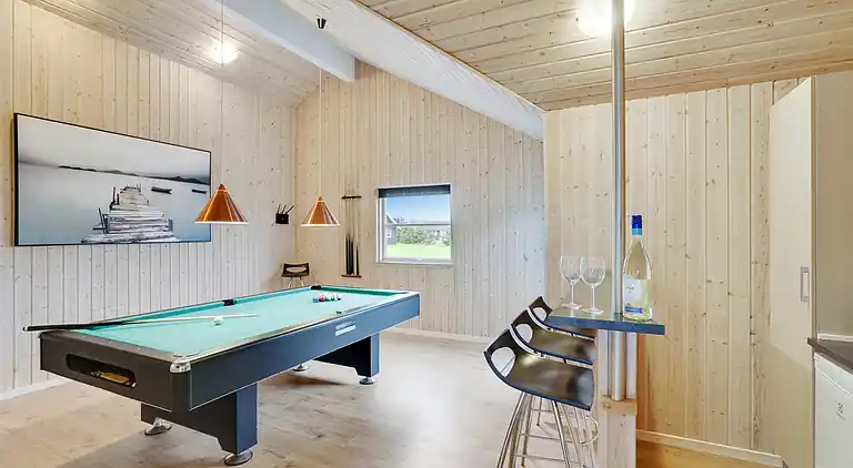 Luxuriöses Poolhaus mit Spa, Sauna & Spielplatz