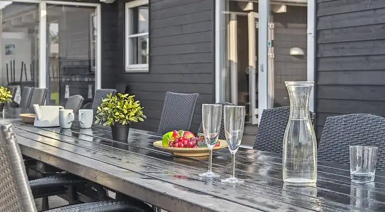 Luxuriöses Poolhaus mit Spa, Sauna & Spielplatz