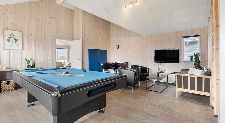 Wellnesshaus am Skåstrup Strand mit Pool