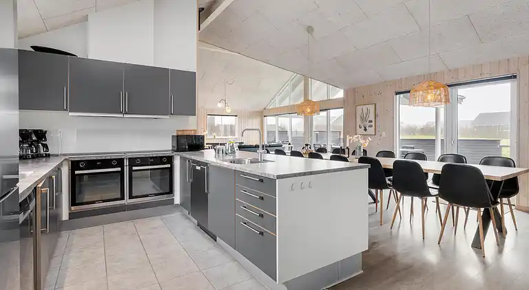 Wellnesshaus am Skåstrup Strand mit Pool