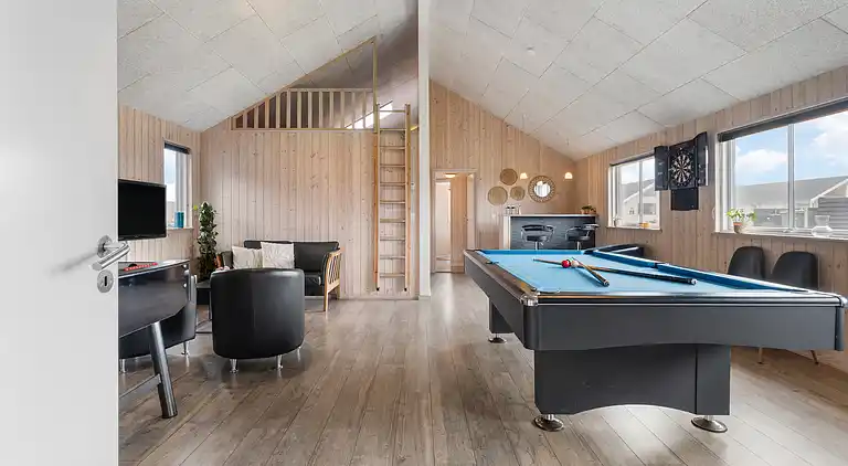 Wellnesshaus am Skåstrup Strand mit Pool