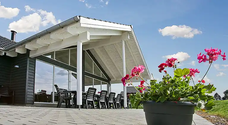 Wellnesshaus am Skåstrup Strand mit Pool