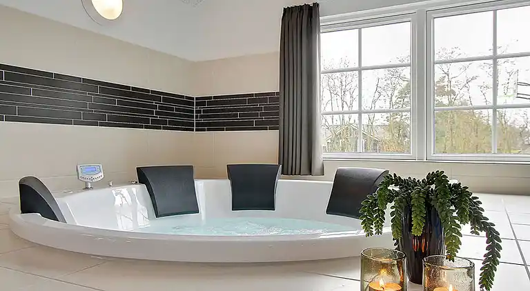 Zentrales Poolhaus mit Wasserpark in Blåvand