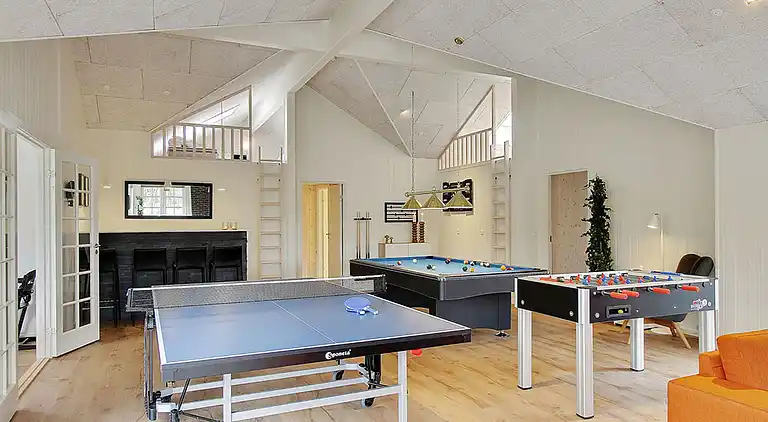 Zentrales Poolhaus mit Wasserpark in Blåvand