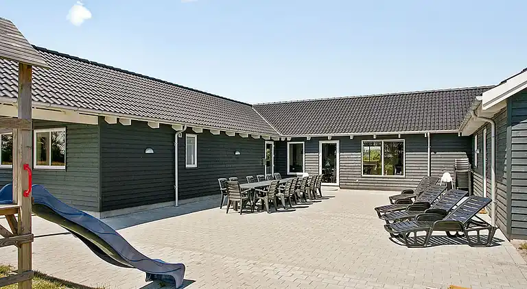 Vacation home: waterpark, activity room & terrace