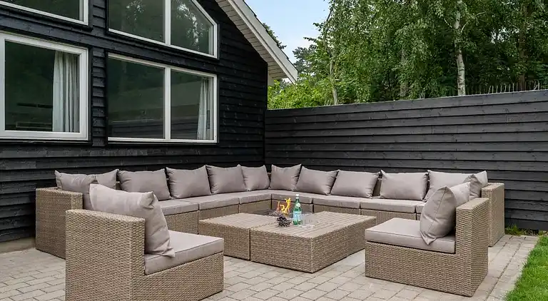 Familienfreundliches Poolhaus bei Asserbo