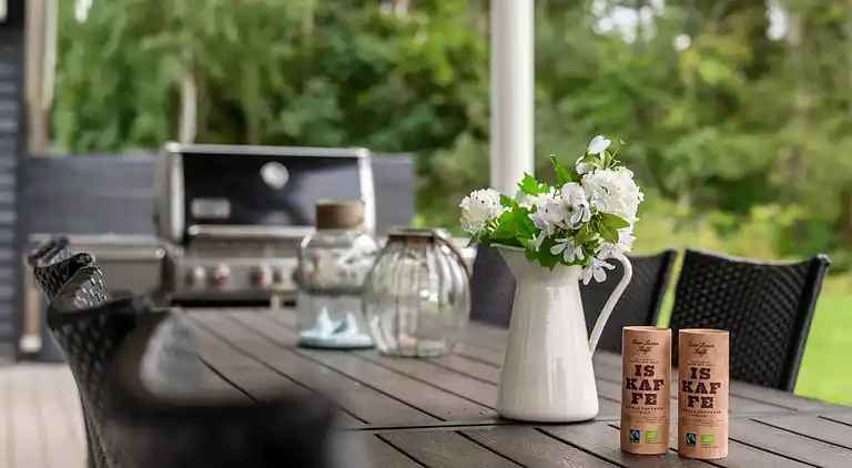 Familienfreundliches Poolhaus bei Asserbo