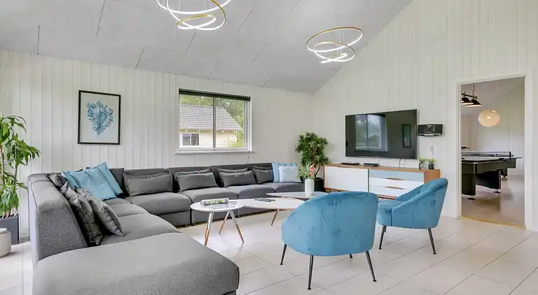 Familienfreundliches Poolhaus bei Asserbo