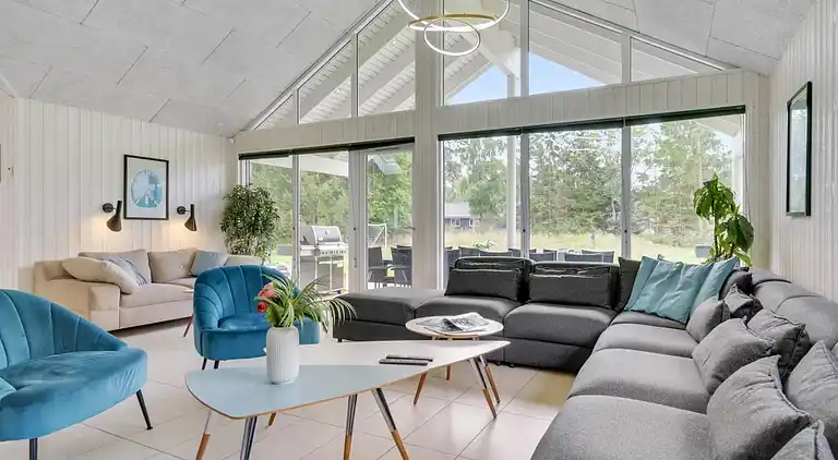 Familienfreundliches Poolhaus bei Asserbo