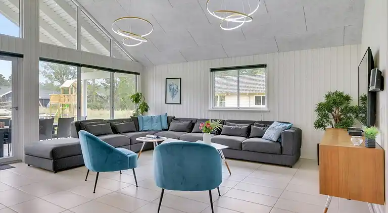 Familienfreundliches Poolhaus bei Asserbo