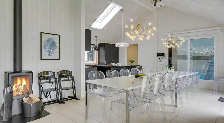 Familienfreundliches Poolhaus bei Asserbo