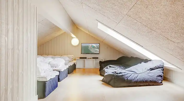 Familienfreundliches Poolhaus bei Asserbo