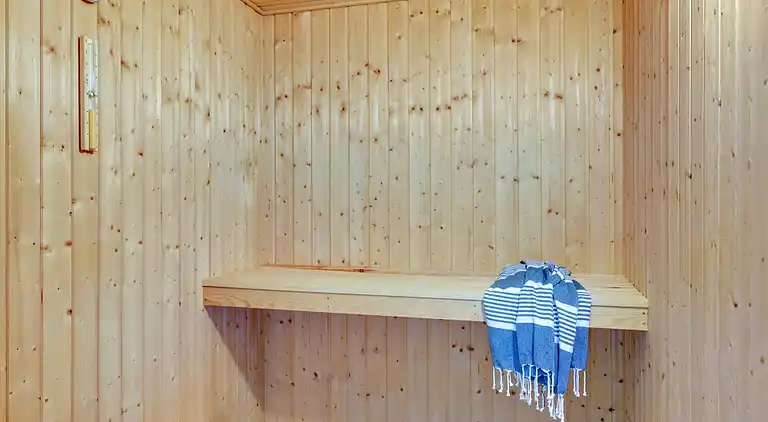 Familienfreundliches Poolhaus bei Asserbo