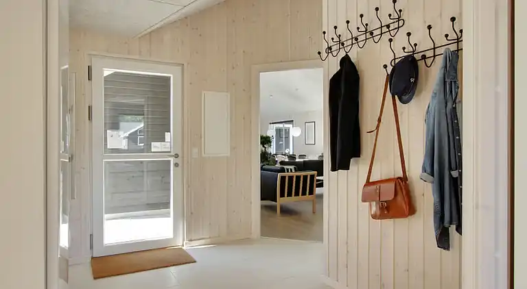 Geräumiges Ferienhaus mit Pool & Aktivitäten