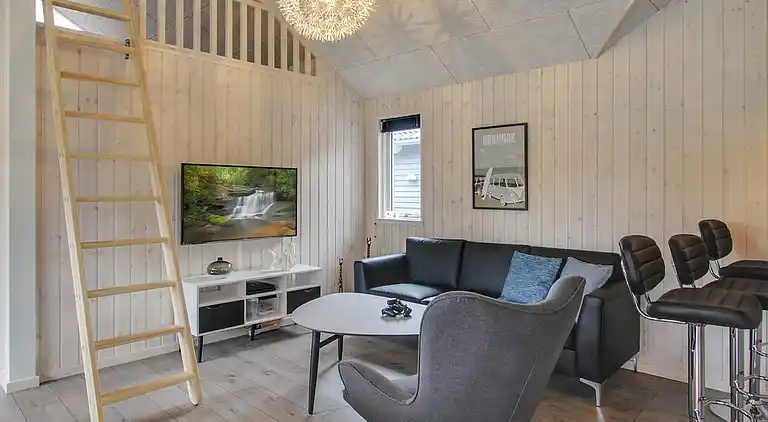 Geräumiges Sommerhaus mit Hallenbad & Spa