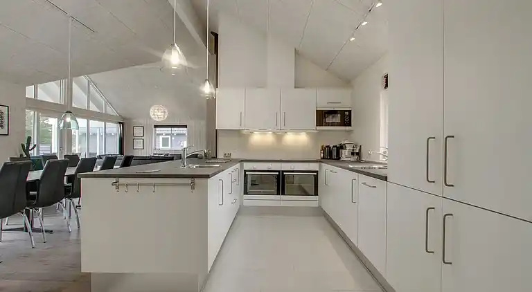 Geräumiges Sommerhaus mit Hallenbad & Spa