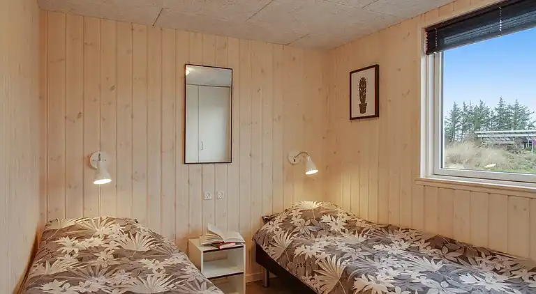 Geräumiges Sommerhaus mit Hallenbad & Spa